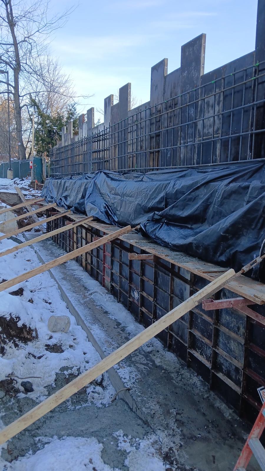 Retaining wall